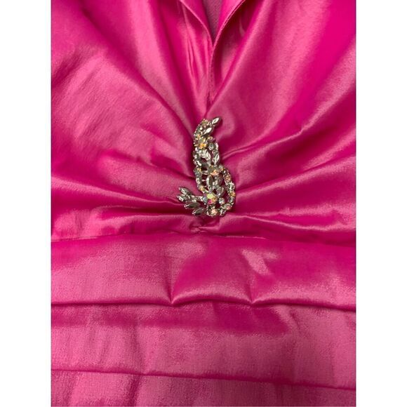Vintage Fuschia Gown - Picture 4 of 12